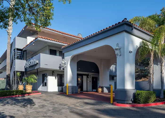 Days Inn By Wyndham Encinitas Moonlight Beach